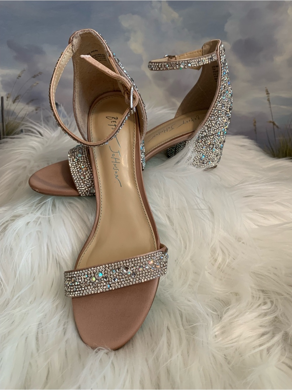 BETSY JOHNSON ladies blue Mari rhinestone block, heel sandals size 7 (Preloved)